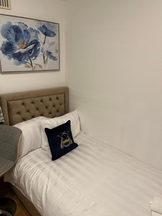 Tj Homes - Double Room With Single Bed - 3 Min To Tube Station - London Ruislip Exterior photo